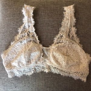 White Lace Aerie Bralette with Removable Padding